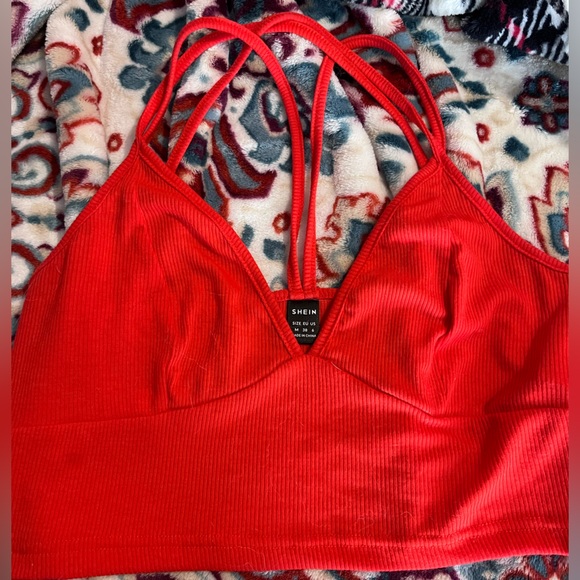 red cropped tank top size medium! - Picture 1 of 2